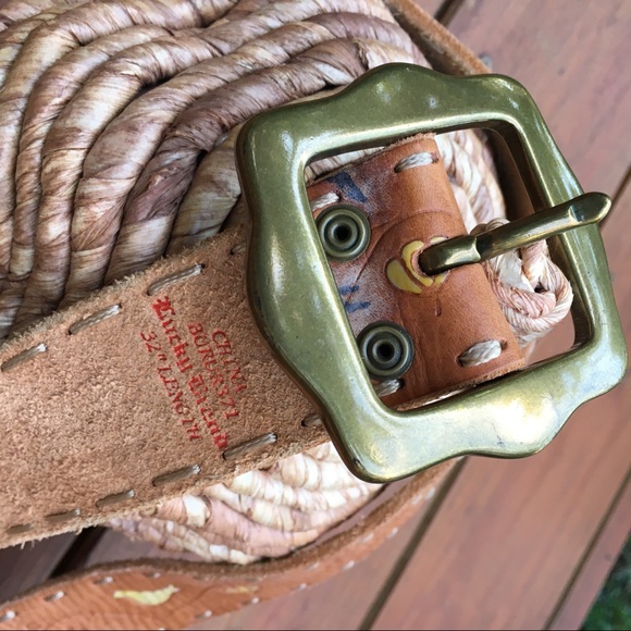 Lucky Brand Embossed 100% Leather Belt With Solid Brass Buckle Size 32 Birds - Picture 4 of 9
